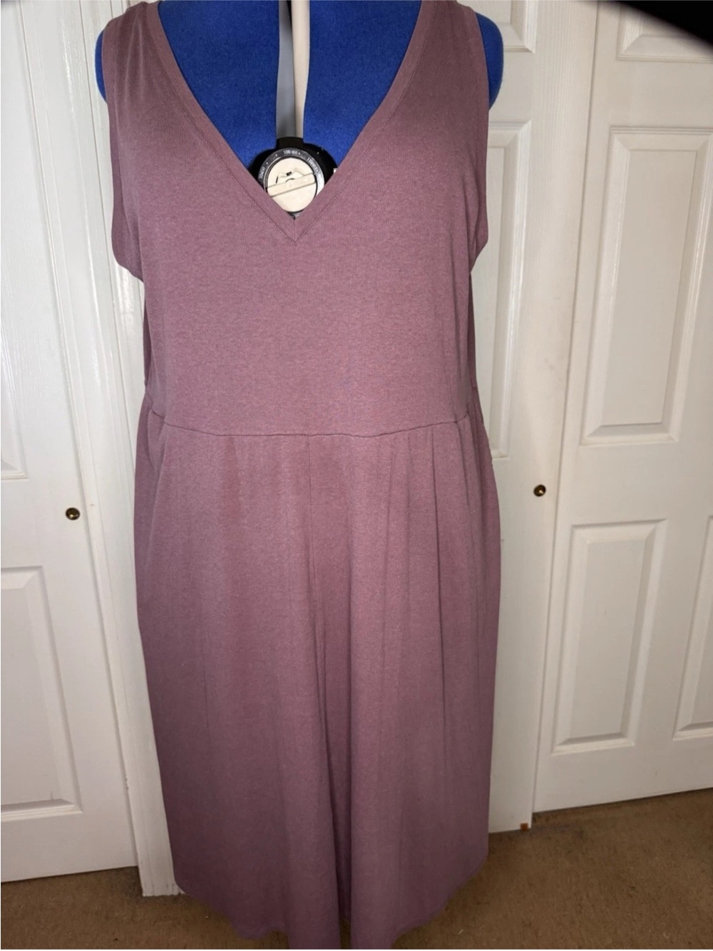 a new day Sleeveless V-Neck Mauve Midi Dress with Pockets